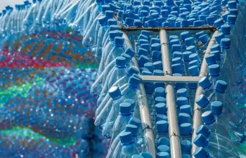 Un filtro de tela de carbón activado y bacterias para eliminar los bisfenoles del agua