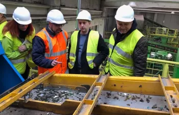Joan Piquer sitúa la planta de Caudete de las Fuentes a la vanguardia en el tratamiento de residuos