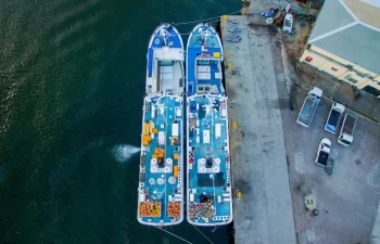 La flota atunera española limpia el litoral de las Seychelles