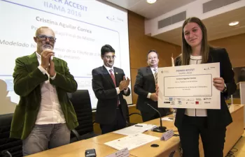 Cristina Aguilar: \"Mi estudio ayuda a modelar las actuaciones que se realicen en la desembocadura del río Piedras\"