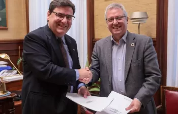 La Diputación de Gipuzkoa y la UPV/EHU analizarán la presencia de microplásticos en la Bahía de San Sebastián