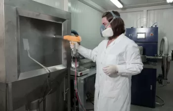 AIMPLAS desarrolla un novedoso gel coat en polvo que minimiza las emisiones de COV