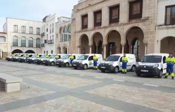 El Servicio Municipal de Agua de Badajoz incorpora 10 vehículos eléctricos a su flota