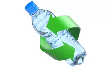 Los envases de bebidas sin gas de Coca-Cola ya cuentan con un 50% de PET reciclado
