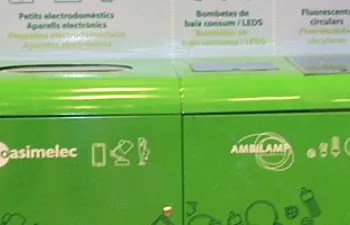 Los ocho centros comerciales de El Corte Inglés en Cataluña, pioneros en la instalación de multicontenedores de reciclaje para RAEE