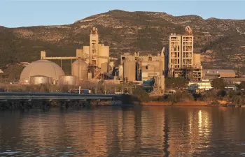 CEMEX reduce en más de 271.000 toneladas sus emisiones CO2 en España durante 2015