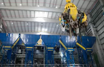 Así funciona la planta de recuperación de materiales de Sogama