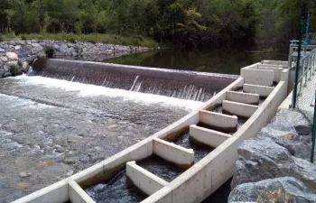 LABAQUA gestionará el servicio de toma de muestras de masas de agua superficiales de la cuenca del Ebro