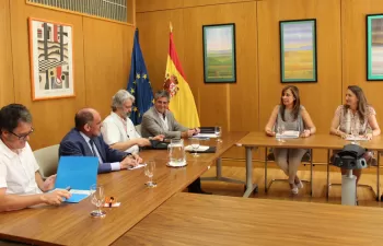 Liana Ardiles y el director general de la URA se reúnen para abordar un Pacto Nacional del Agua