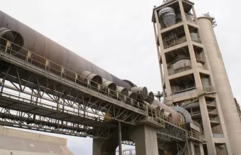 Patronal y sindicatos de la industria cementera Valenciana, contra el impuesto a la valorización de residuos