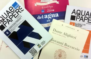 Fundación Aquae promueve una acción de bookcrossing, \"liberando\" más de 100 libros en Madrid