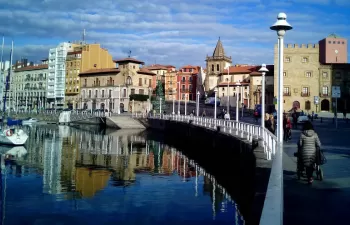 Gobierno de Asturias y Ayuntamiento de Gijón buscan soluciones ante la problemática de la depuración