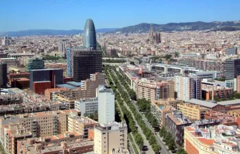 Los municipios del área metropolitana de Barcelona inician una estrategia común contra la polución