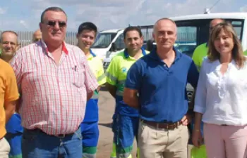 El Ayuntamiento  de Níjar y Emanagua presentan los nuevos vehículos incorporados al Servicio Municipal de Aguas
