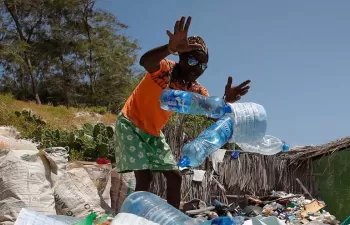 La paradoja de América Latina: a más desarrollo más basura, a más basura menos desarrollo