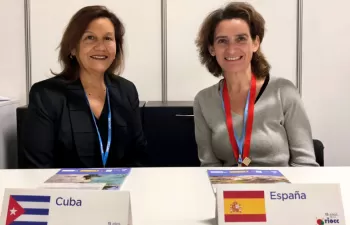 Teresa Ribera entrega al Gobierno cubano los resultados de un análisis de impactos del cambio climático en la costa