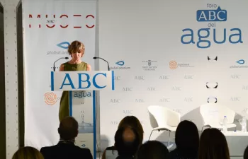 García Tejerina: \"La política del agua es fundamental para asegurar el desarrollo de nuestra economía\"