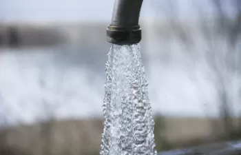 La CNMC publica un estudio sobre cómo mejorar la regulación de la gestión del agua urbana