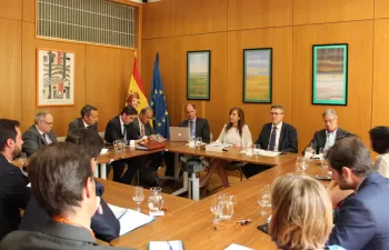 UNESA y APPA se reúnen con Liana Ardiles en el marco del debate para alcanzar un Pacto Nacional del Agua