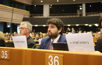 López Miras lleva al Parlamento Europeo el problema del agua de la Región de Murcia