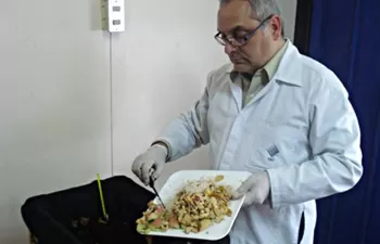 Reutilizan residuos sólidos municipales para crear huertas caseras en Costa Rica