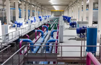 Murcia apunta al reparto de costes de la desalación como uno de los desafíos en la gestión del agua