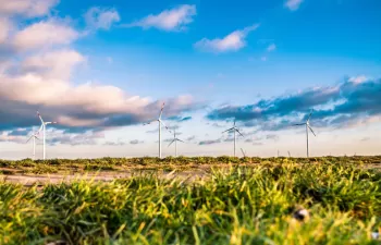 Europa destaca la amplitud de las medidas del Plan de Energía y Clima del Gobierno