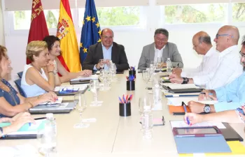 El Servicio Integral de Vigilancia en el Mar Menor seguirá activo para mejorar la calidad del agua