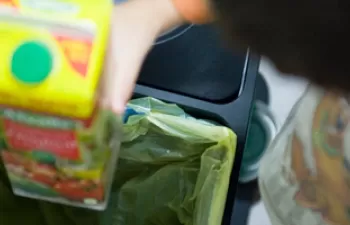 Ocho de cada diez españoles afirman separar todos o casi todos los envases para su reciclaje, según un estudio de Ecoembes