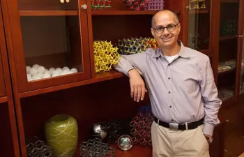 Premio para Omar Yaghi, creador de la Química Reticular aplicable para capturar CO2 o agua de la atmósfera