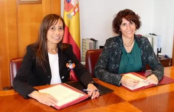 El MAGRAMA formaliza la entrega de las desaladoras de Ciudadela y Santa Eulalia al Gobierno balear